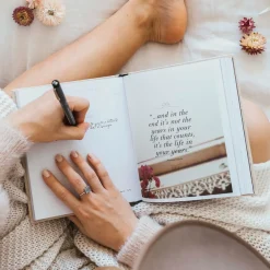 Axel and Ash Books|Axel & Ash - Wanderlust