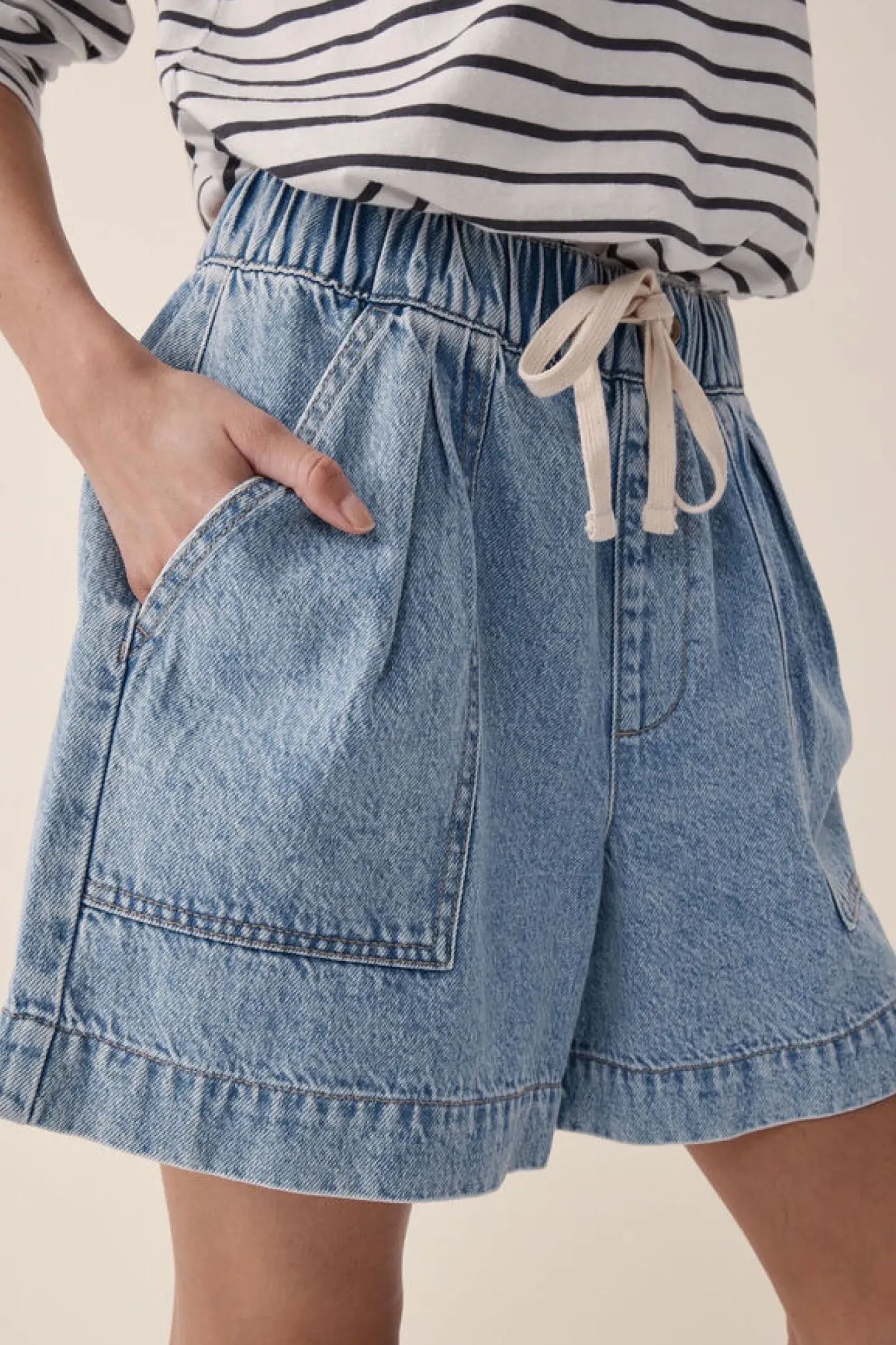 Ceres Life Toggle Menu|Relaxed Everyday Short - Vintage Blue Denim