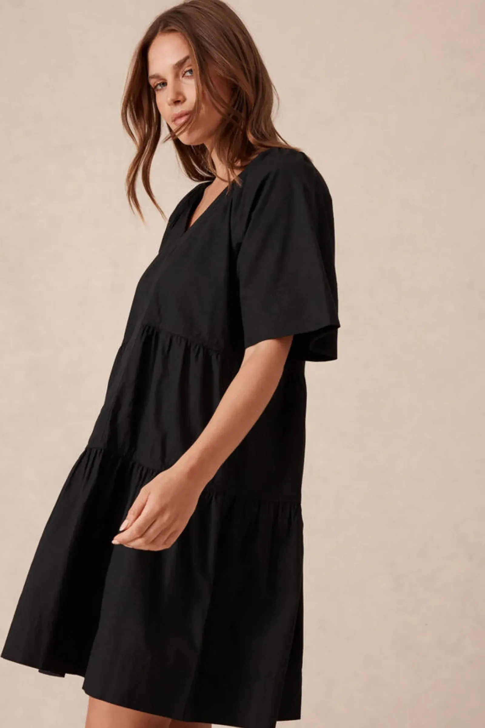 Ceres Life Dresses|Tiered Poplin Mini Dress - Black