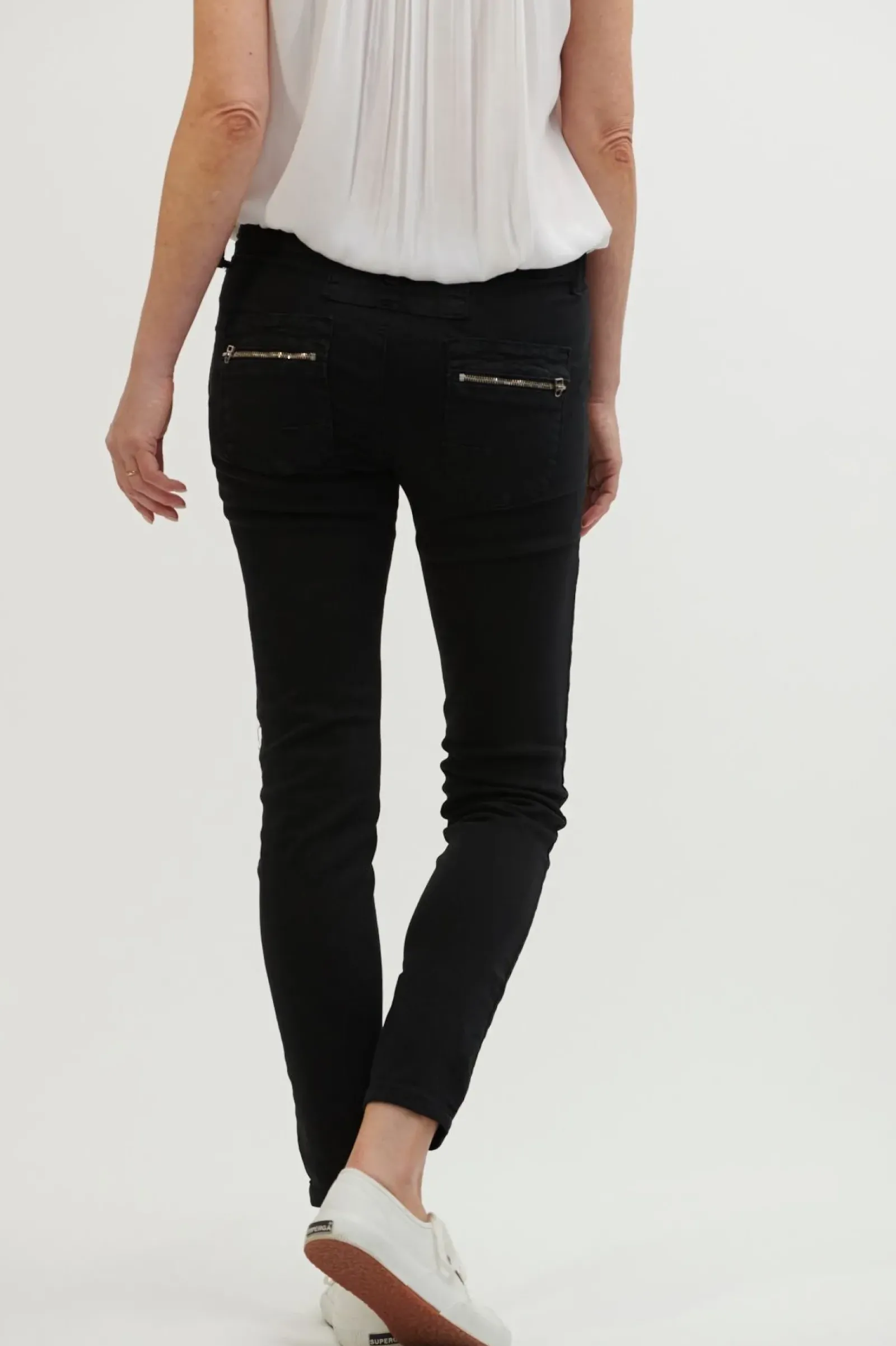Italian Star Jeans|Pants|Button Jean - Black