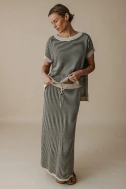 Talamaya Skirts|Lattice Knitted Skirt - Washed Black & Soft Gold