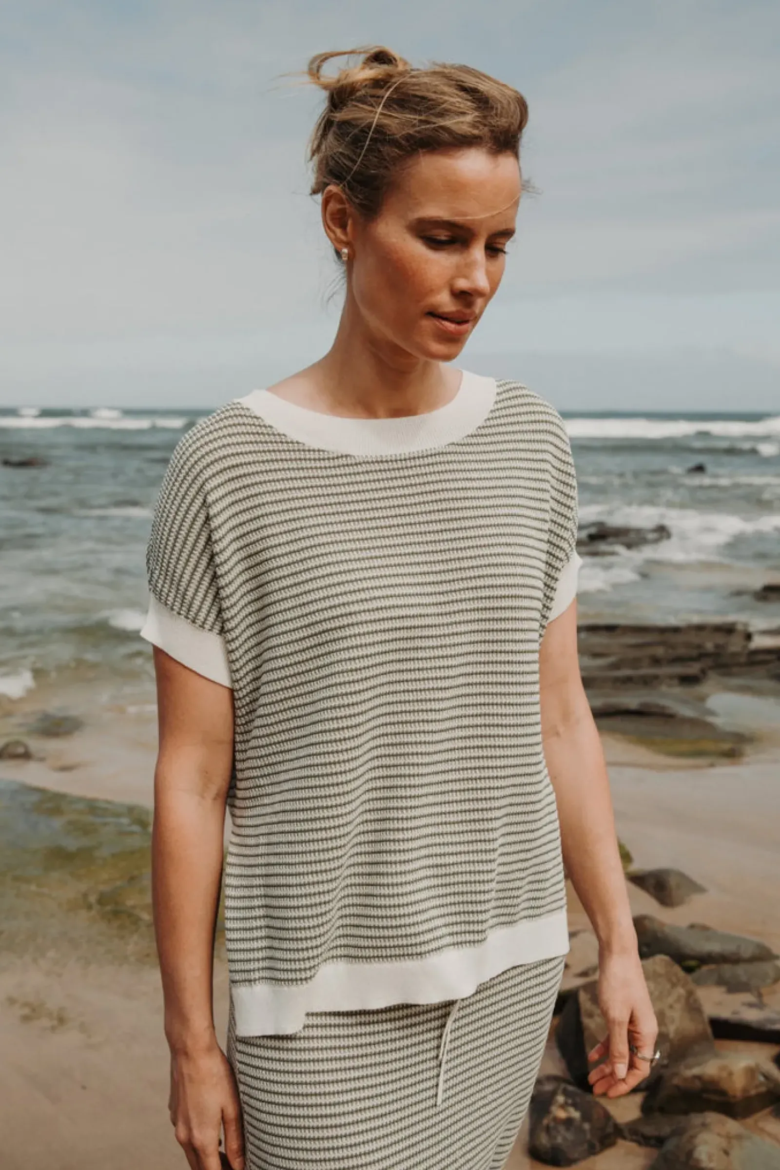 Talamaya Tops|Knitwear|Lattice Short Sleeve Pullover- Dusty Olive & Cream