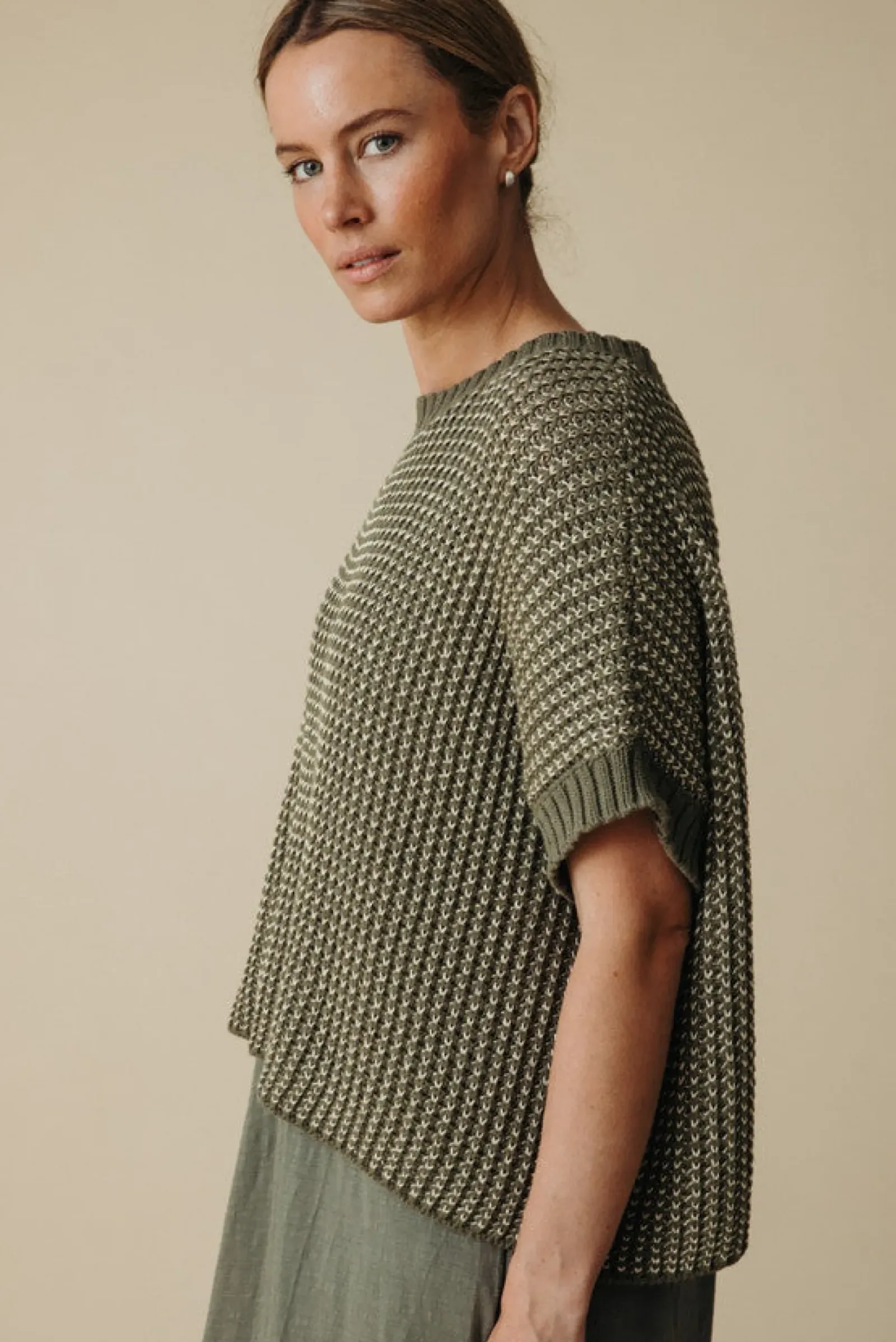 Talamaya Tops|Sunray Rib Crop Pullover - Dusty Olive